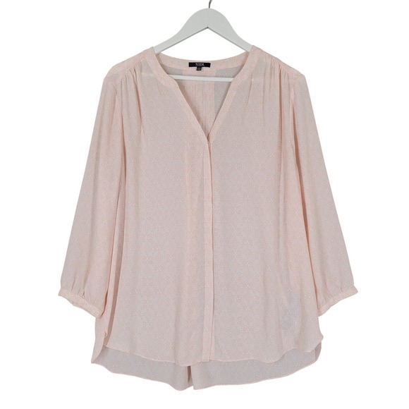 NYDJ Tops - NYDJ Pintuck Blouse Women Large‎ Peach Pink White Dot Print 3/4 Sleeve V-Neck